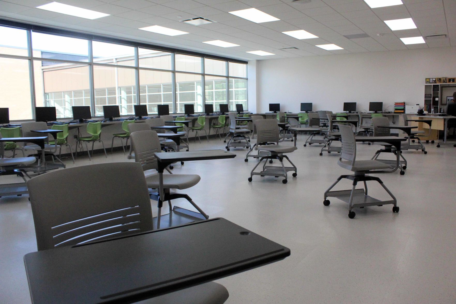 091020-dell-gallery-school018.jpg